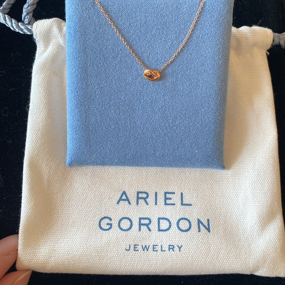 NWOT Ariel Gordon Love Knot Necklace in Rose Gold - Picture 3 of 7